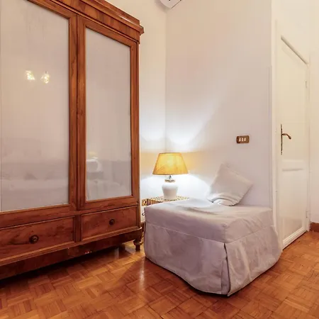 Spanish Steps Flat Roma